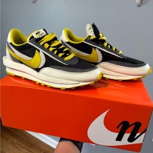Nike Sacai - Black and Yellow